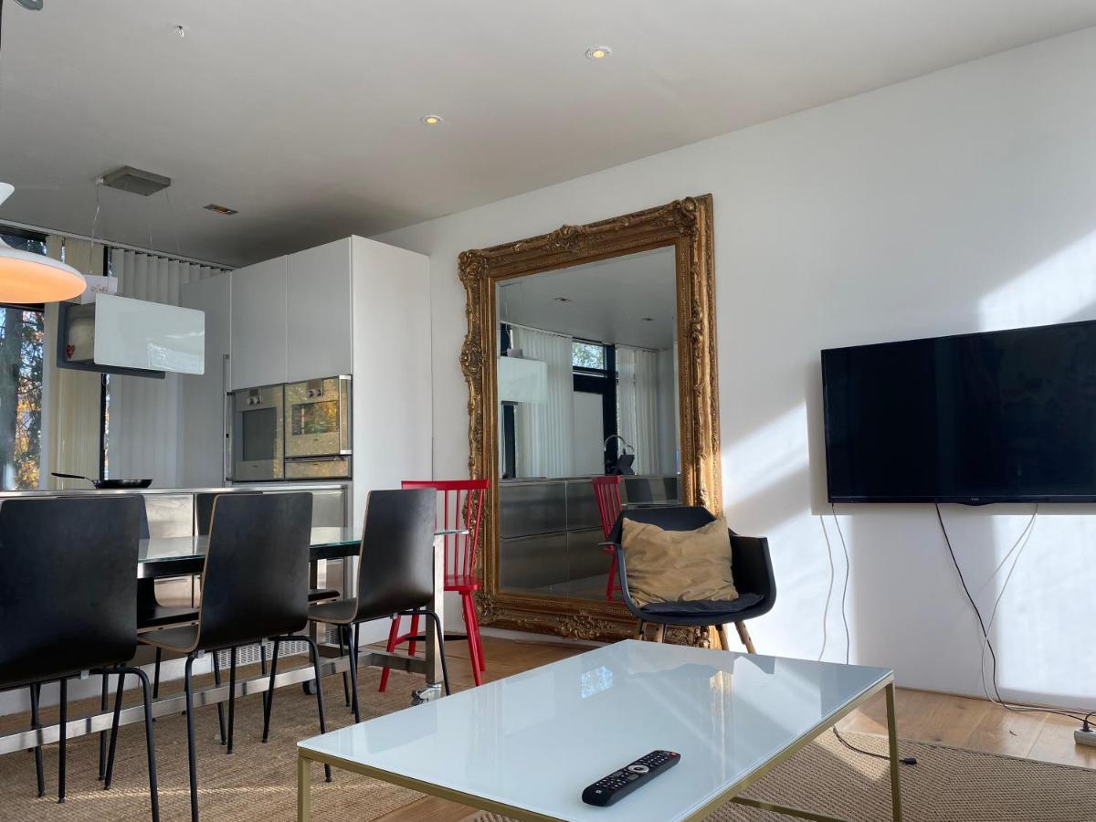 Exclusive 2 Level Etage Next To Arlanda-City Metro Stockholm Exteriör bild