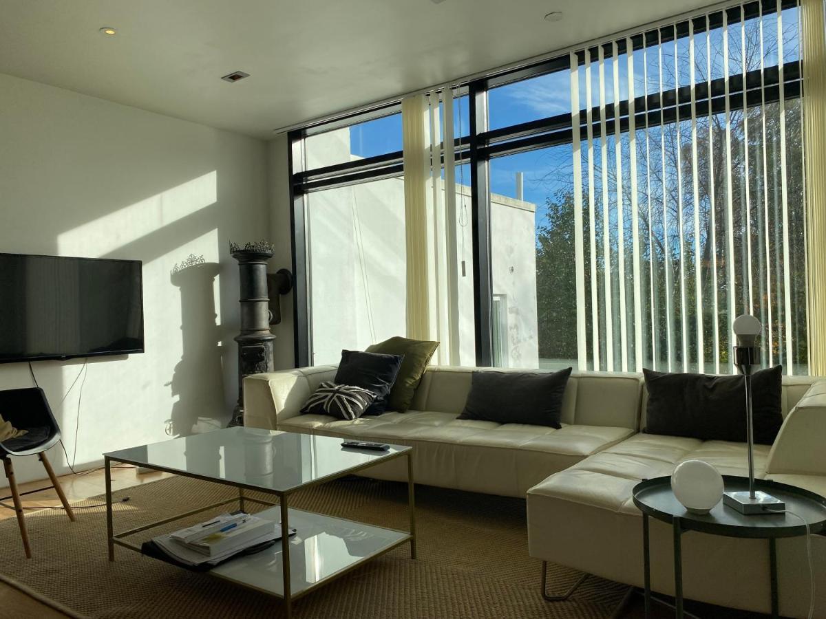 Exclusive 2 Level Etage Next To Arlanda-City Metro Stockholm Exteriör bild