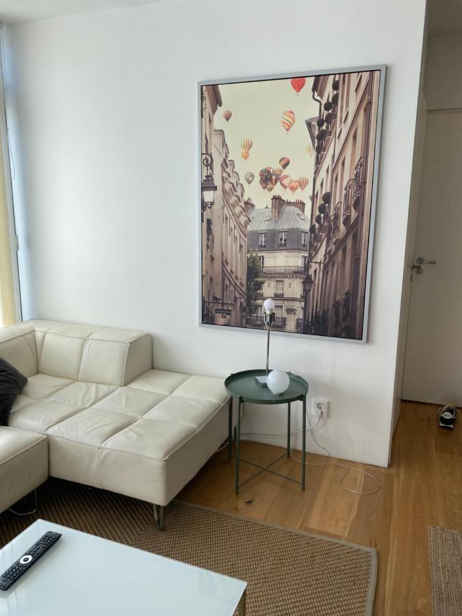Exclusive 2 Level Etage Next To Arlanda-City Metro Stockholm Exteriör bild