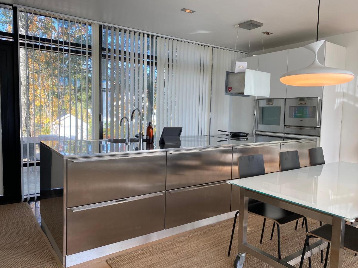 Exclusive 2 Level Etage Next To Arlanda-City Metro Stockholm Exteriör bild