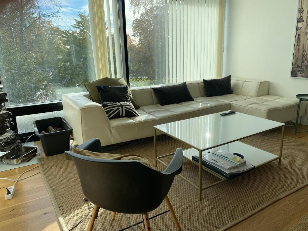 Exclusive 2 Level Etage Next To Arlanda-City Metro Stockholm Exteriör bild